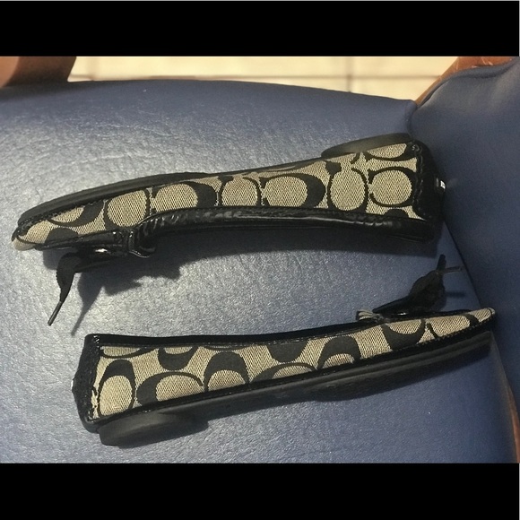 Coach signature canvas/leather flats - Picture 7 of 16